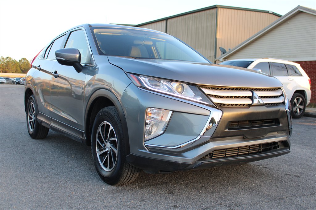 2020 Mitsubishi Eclipse Cross ES's photo