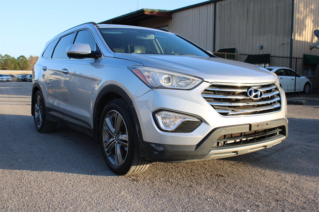 2016 Hyundai Santa Fe Limited's photo