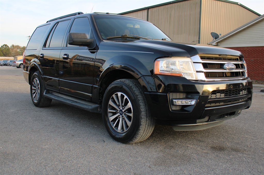 2016 Ford Expedition XLT's photo