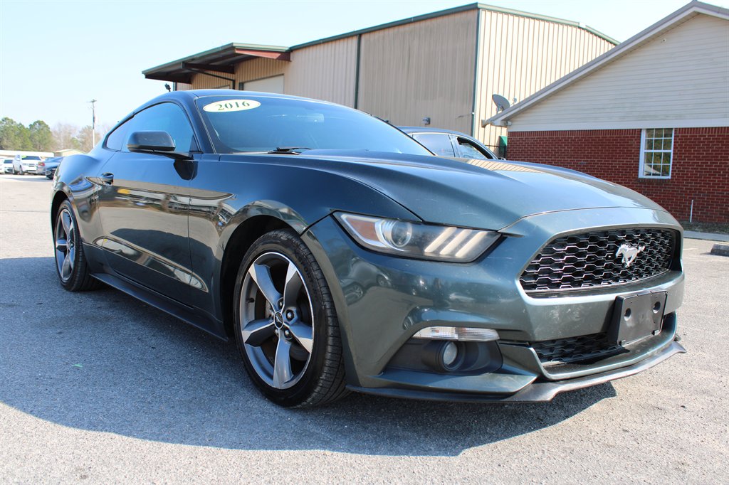 2016 Ford Mustang EcoBoost Coupe's photo